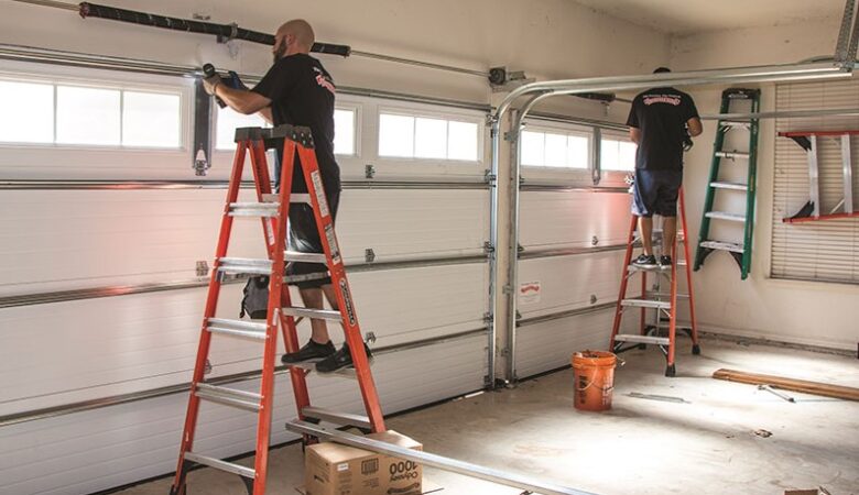 How to Choose the Best Garage Door Repair Service in Redmond