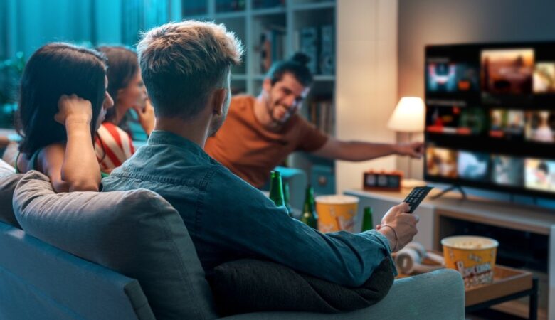 Entertainment Your Life with Family: Watch Movies Online Together